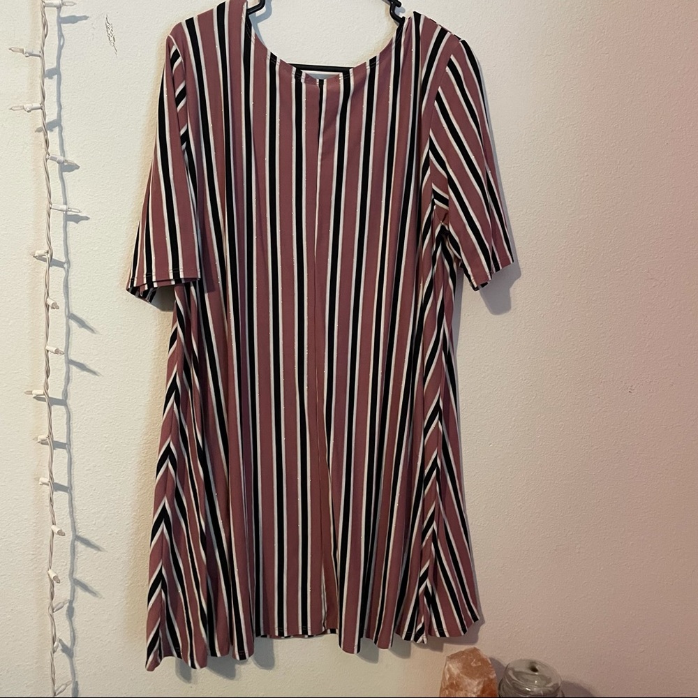Plus Sized Dress - Picture 2 of 2